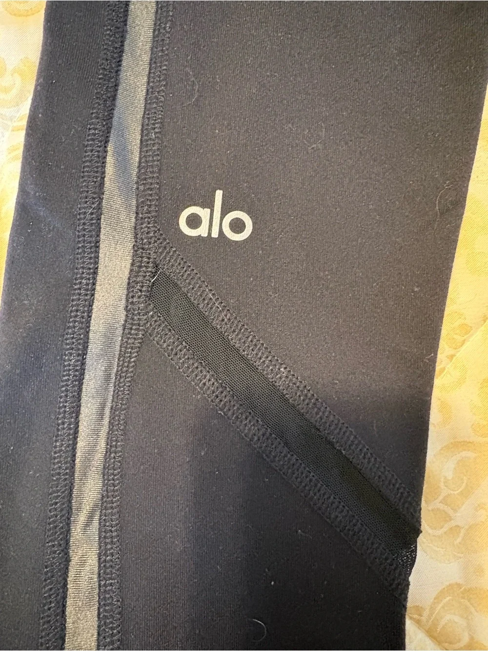 ALO Yoga Black Leggings - Black